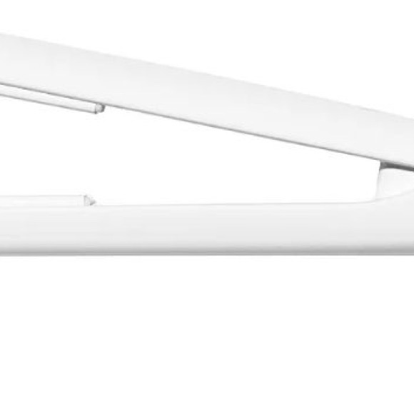 Gently Used T3 Singlepass Ceramic straightening iron - Picture 2 of 5